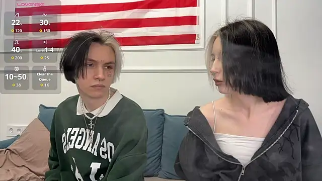 Snapshot of VeryRare_TwinS chatting on January 6, 2026, 11:40 pm VeryRare TwinS online show from January 6, 2026, 11:40 pm