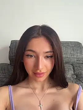 Maddy Jones online show from February 12, 2025, 8:07 pm