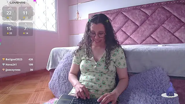 Charlotte  Miller online show from January 26, 2025, 10:35 pm
