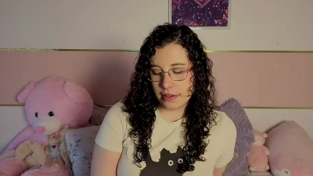 Charlotte  Miller online show from December 2, 2025, 11:48 am