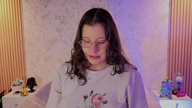 Snapshot of Charlotte__Miller chatting on June 6, 2026, 11:59 am Charlotte Miller online show from June 6, 2026, 11:59 am