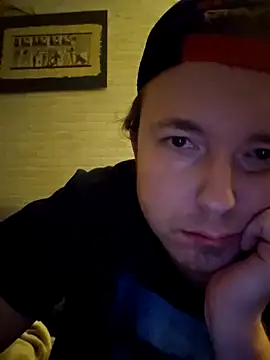 Lucieldark online show from January 22, 2025, 4:44 pm