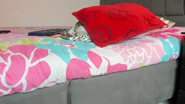 Snapshot of crazyangelita65 chatting on January 7, 2025, 9:03 pm crazyangelita65 online show from January 7, 2025, 9:03 pm