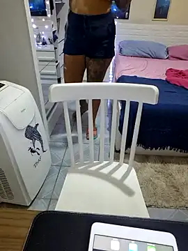 AliceRuivinha2 online show from February 5, 2025, 1:26 am