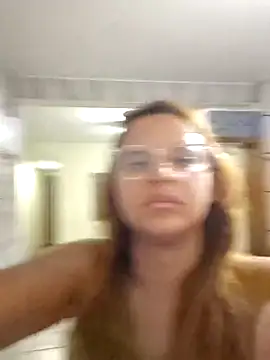 AliceRuivinha2 online show from February 17, 2025, 9:19 pm