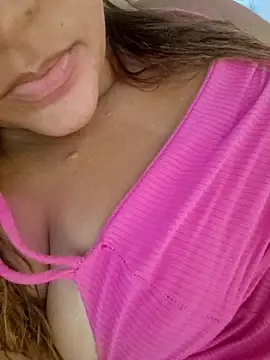 AliceRuivinha2 online show from March 3, 2025, 5:07 pm