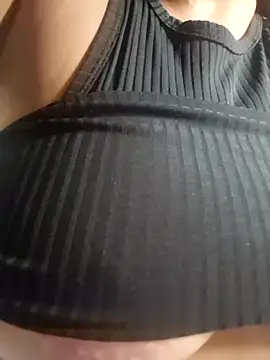 AliceRuivinha2 online show from March 7, 2025, 6:33 pm