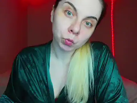 HappyIva online show from February 18, 2025, 2:38 am