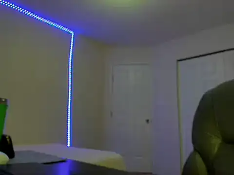 HappyIva online show from March 4, 2025, 7:08 am