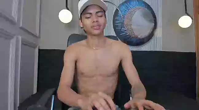 adam piarse01 online show from January 11, 2025, 6:35 am