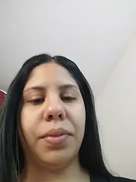Snapshot of downsonMia chatting on April 27, 2026, 12:03 pm downsonMia online show from April 27, 2026, 12:03 pm