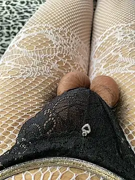 k4ty-X online show from January 4, 2025, 5:37 pm