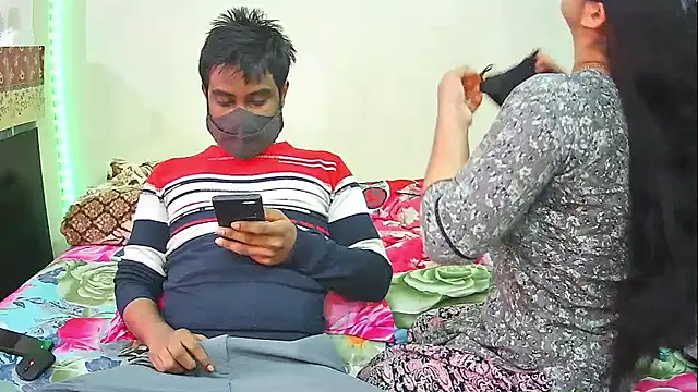 Hot Nila online show from January 14, 2026, 4:29 am