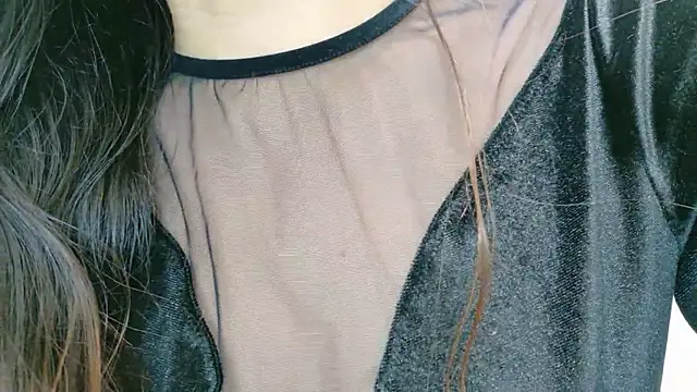 Snapshot of Mary-JP chatting on October 16, 2025, 3:29 am Mary-JP online show from October 16, 2025, 3:29 am