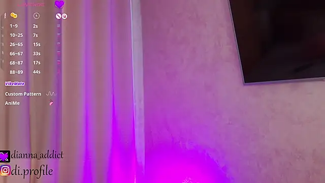 uhlala   online show from March 4, 2025, 8:02 am