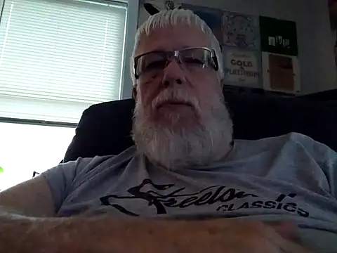 Snapshot of Futura_intx chatting on September 14, 2025, 7:02 pm Futura intx online show from September 14, 2025, 7:02 pm