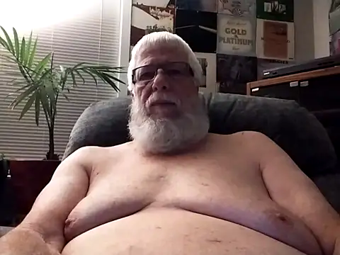Snapshot of Futura_intx chatting on October 13, 2025, 9:42 am Futura intx online show from October 13, 2025, 9:42 am