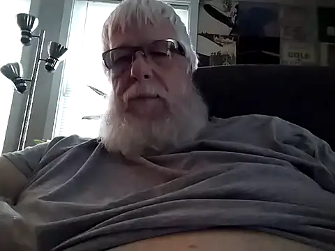 Snapshot of Futura_intx chatting on October 27, 2025, 6:23 pm Futura intx online show from October 27, 2025, 6:23 pm