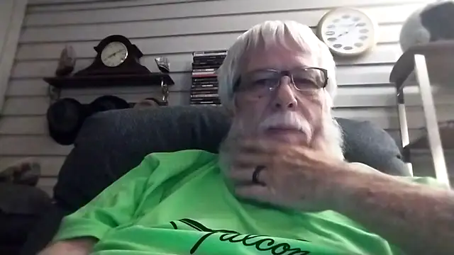 Snapshot of Futura_intx chatting on November 23, 2025, 2:11 am Futura intx online show from November 23, 2025, 2:11 am