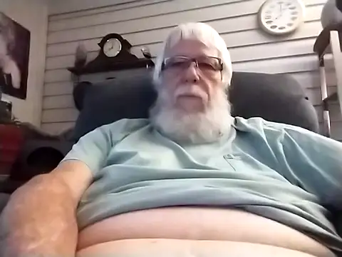 Snapshot of Futura_intx chatting on December 4, 2025, 2:04 pm Futura intx online show from December 4, 2025, 2:04 pm