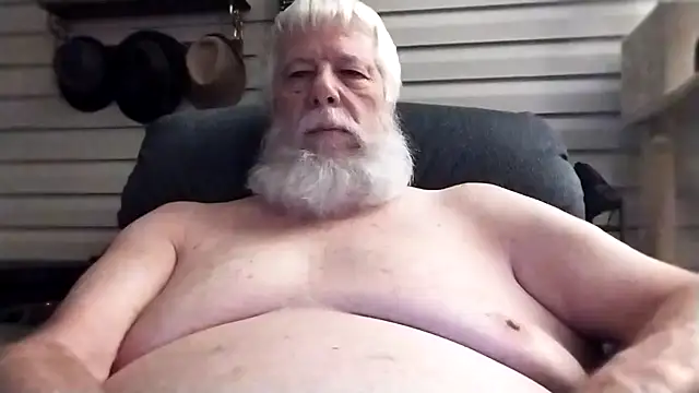 Snapshot of Futura_intx chatting on February 4, 2026, 10:43 am Futura intx online show from February 4, 2026, 10:43 am