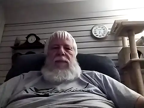 Snapshot of Futura_intx chatting on February 16, 2026, 12:23 pm Futura intx online show from February 16, 2026, 12:23 pm