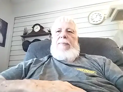 Snapshot of Futura_intx chatting on February 28, 2026, 6:42 pm Futura intx online show from February 28, 2026, 6:42 pm