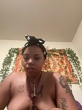 Snapshot of Sinsationalhoneii chatting on January 10, 2025, 12:59 am Sinsationalhoneii online show from January 10, 2025, 12:59 am