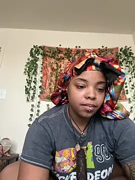 Snapshot of Sinsationalhoneii chatting on January 24, 2025, 6:25 pm Sinsationalhoneii online show from January 24, 2025, 6:25 pm