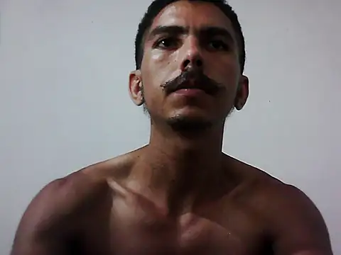 MagrinhoSaradoo online show from November 25, 2025, 1:22 pm