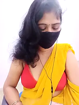 Lucky-Deepthi online show from October 15, 2025, 10:21 pm