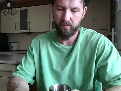 Snapshot of realdilf chatting on April 24, 2026, 8:28 am realdilf online show from April 24, 2026, 8:28 am