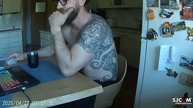 Snapshot of realdilf chatting on April 27, 2026, 6:55 am realdilf online show from April 27, 2026, 6:55 am