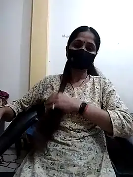 priyancyfun online show from March 18, 2025, 1:42 pm