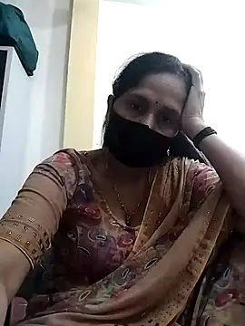 priyancyfun online show from April 15, 2026, 4:58 pm