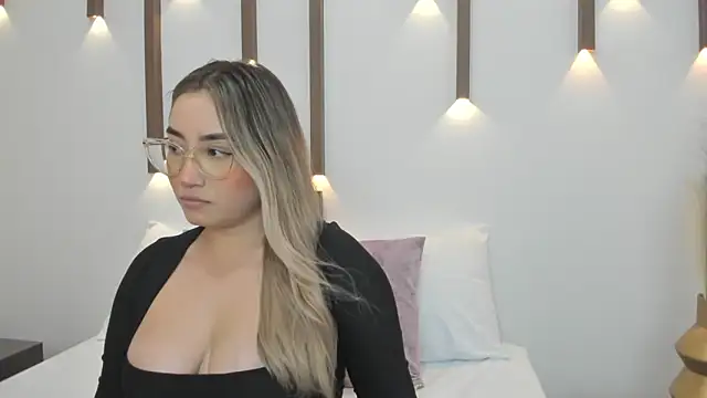 antonella cutie  online show from February 10, 2025, 12:08 pm