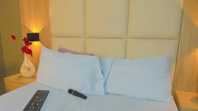 antonella cutie  online show from March 12, 2026, 12:22 pm