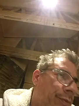 Snapshot of dimitrimarek chatting on January 4, 2025, 9:52 pm dimitrimarek online show from January 4, 2025, 9:52 pm