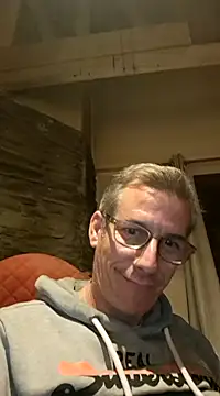 Snapshot of dimitrimarek chatting on January 18, 2025, 12:35 am dimitrimarek online show from January 18, 2025, 12:35 am