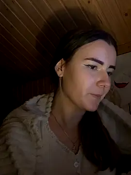 mewKate online show from November 28, 2025, 10:12 pm