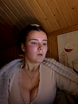 mewKate online show from December 2, 2025, 4:57 pm