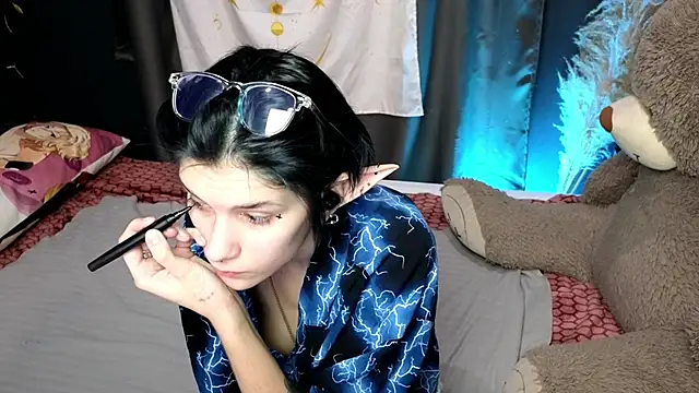 Hyeon Jin online show from January 13, 2025, 8:58 pm