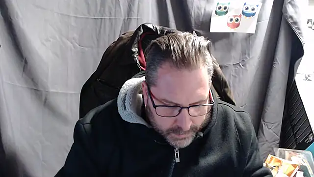 Snapshot of Streamlove77 chatting on January 11, 2025, 2:25 pm Streamlove77 online show from January 11, 2025, 2:25 pm