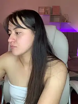 Camila pinkk online show from January 28, 2025, 4:19 pm