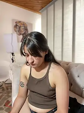 Camila pinkk online show from February 9, 2025, 4:40 pm