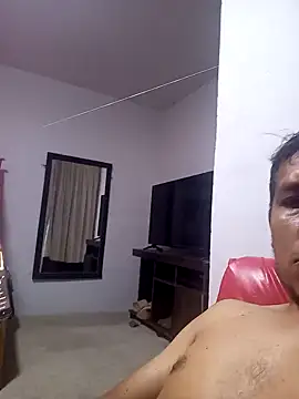 Snapshot of Elpeque_x40 chatting on January 5, 2025, 4:14 am Elpeque x40 online show from January 5, 2025, 4:14 am