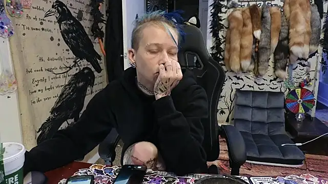 trashbrat online show from December 5, 2025, 9:18 am