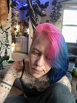 Snapshot of trashbrat chatting on March 14, 2026, 11:54 pm trashbrat online show from March 14, 2026, 11:54 pm