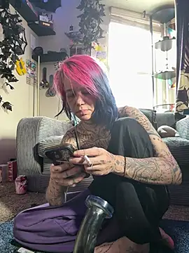 trashbrat online show from June 24, 2026, 10:09 pm