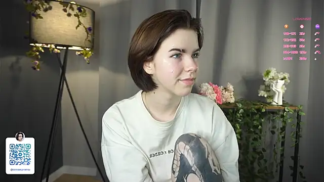 OdiliaHartnell online show from March 11, 2025, 1:56 pm